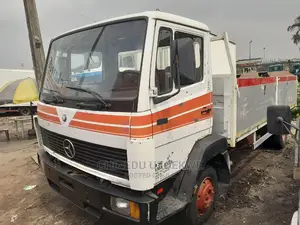 6boat 814 Benz Truck 1998