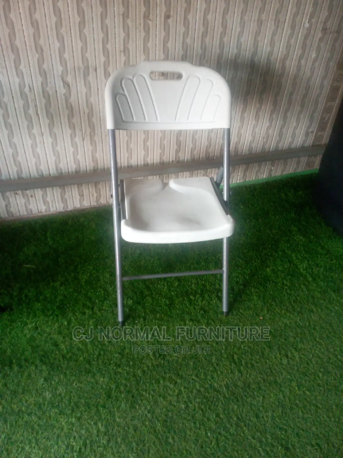 Foldable Plastic Chair. High Quality.