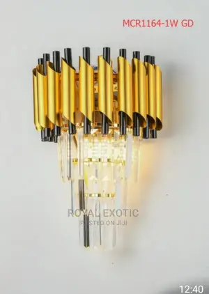 VIP Fancy Wall Bracket Light