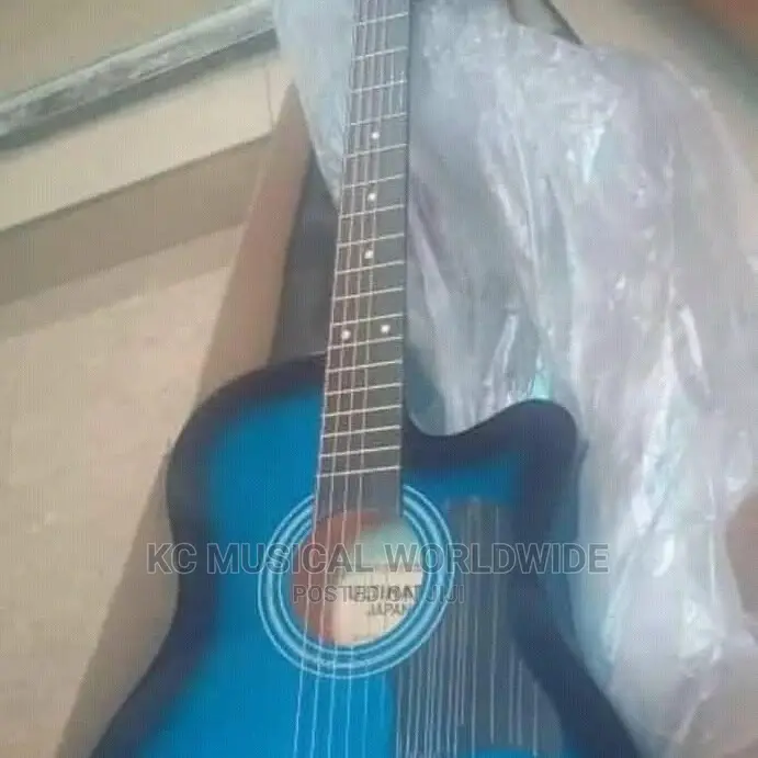 Medium Boss Guitar Acoustics