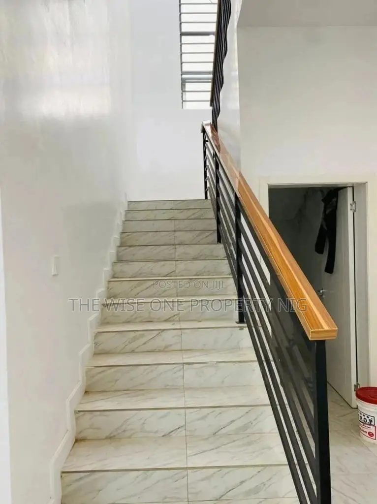 Furnished 5bdrm Duplex in Cbn Solar City, Enugu for sale