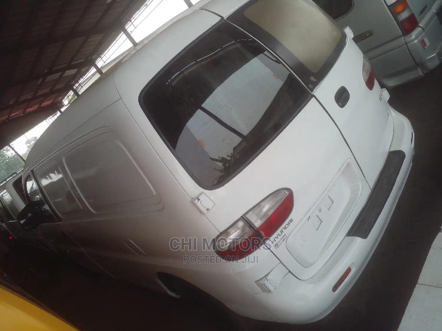 Hyundai H1 2005 White