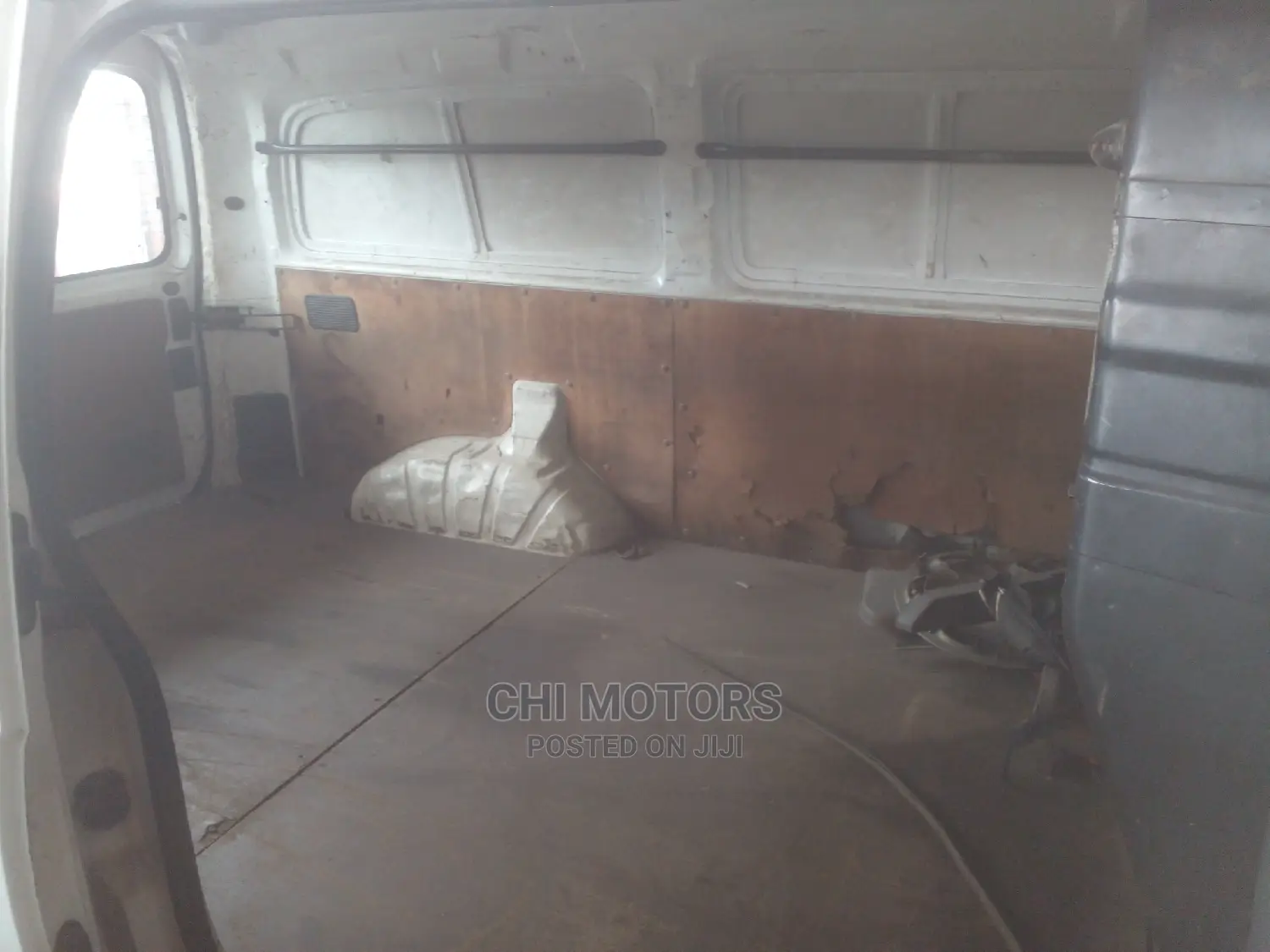 Hyundai H1 2005 White