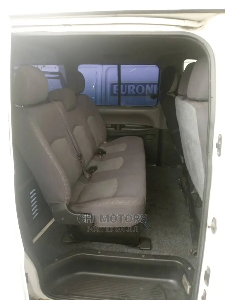 Hyundai H1 2005 White