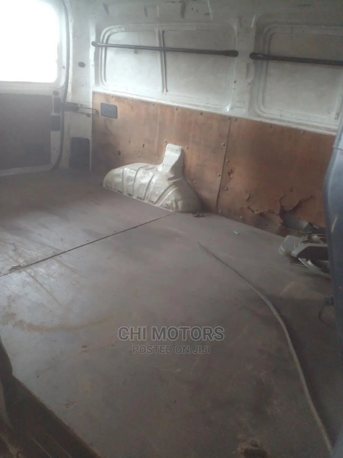 Hyundai H1 2005 White