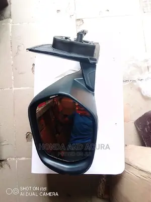 I Pc of Side Mirror (With No Light) 2015-018 Honda HRV