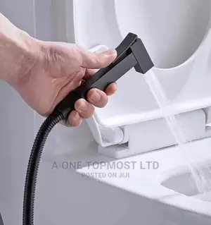Square Black Pressing Shower