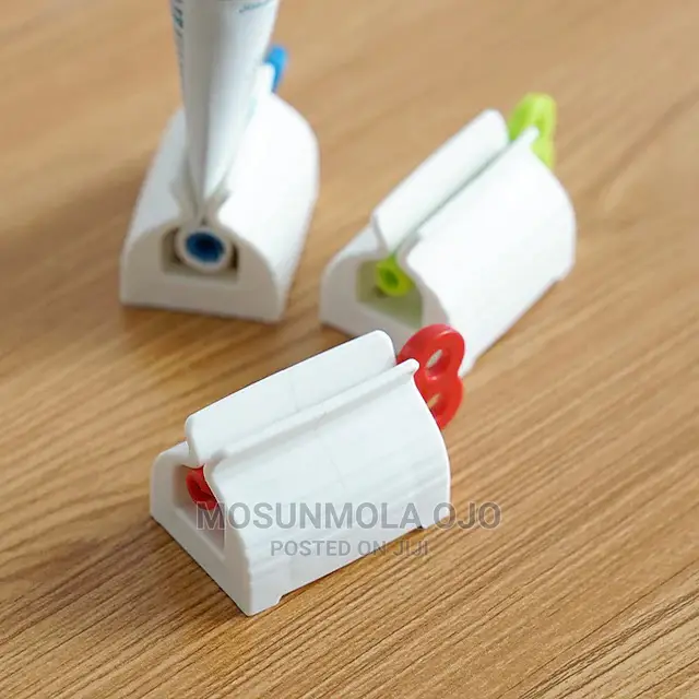 Tube Squeezer Toothpaste Dispenser Holder