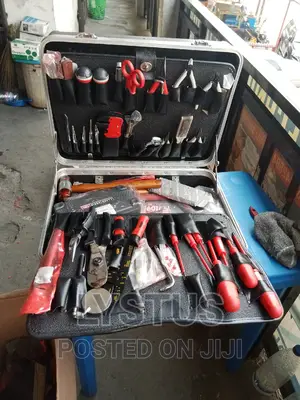 Facom CM.EL31 Customized 106 Piece Metric Eectronic Tool Set