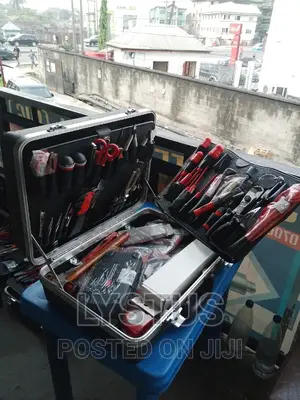 Facom CM.EL31 Customized 106 Piece Metric Eectronic Tool Set