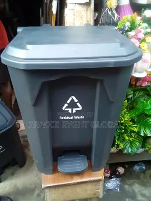 45L Plastic Pedal Bin