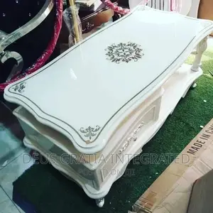 Royal Centres Table
