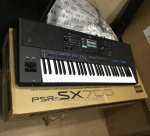 Yamaha Keyboard PSR SX700