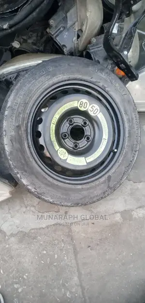 Mercedes Benz CLA 250 Spare Tire.