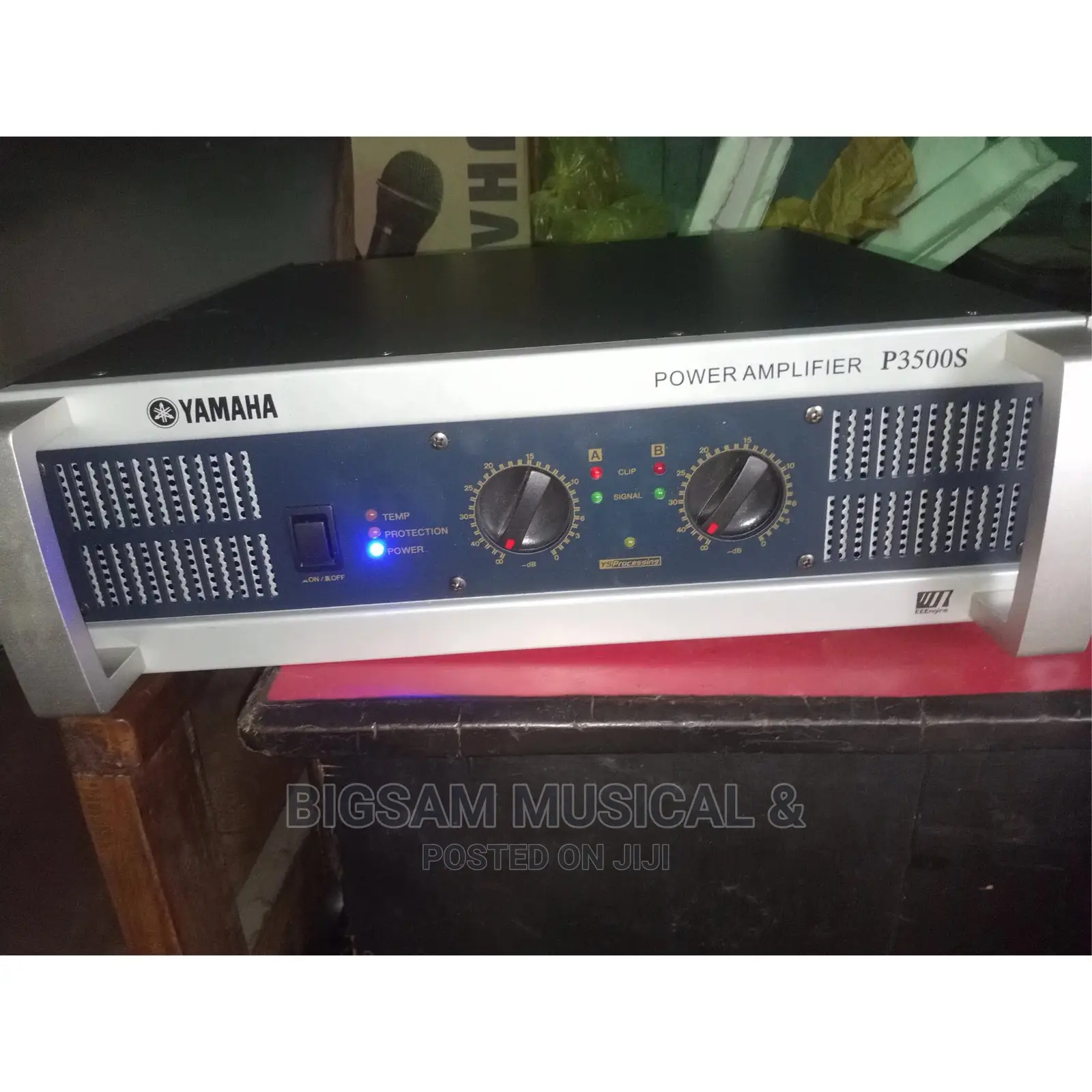 Yamaha 3500 Watts Power Amplifier