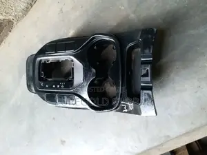 Hyundai Santafe 2014 Gear Console