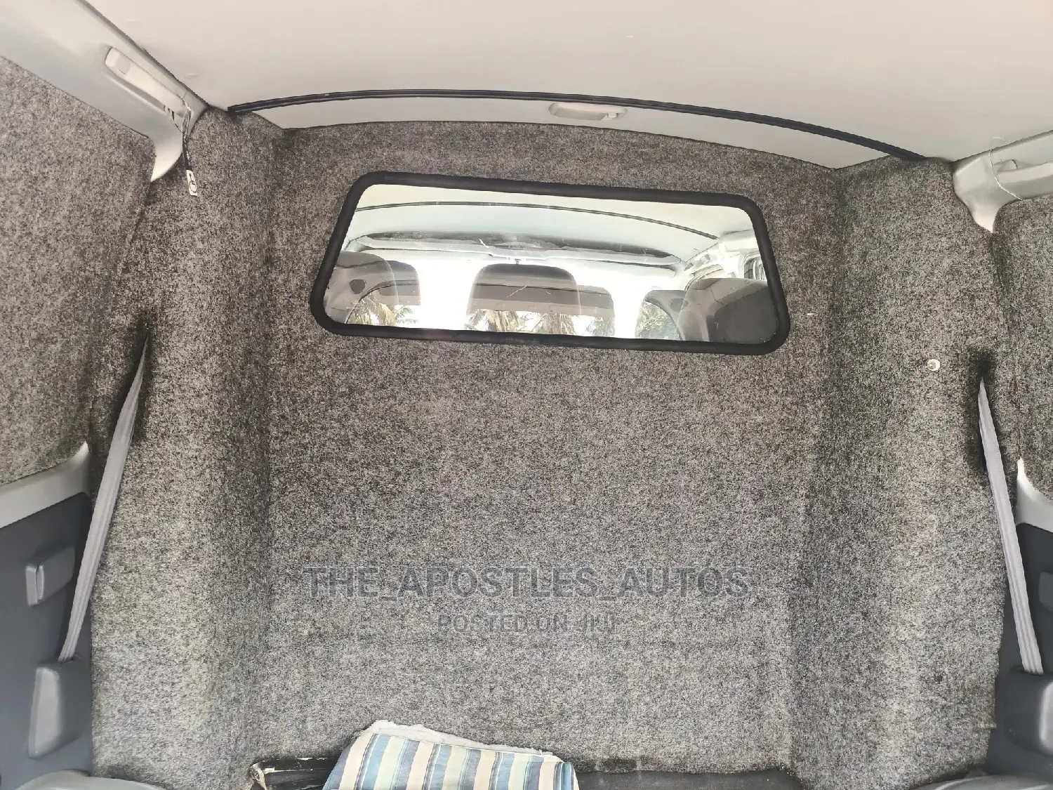 Toyota HiAce 2004 Silver
