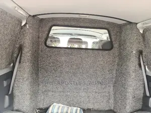 Toyota HiAce 2004 Silver
