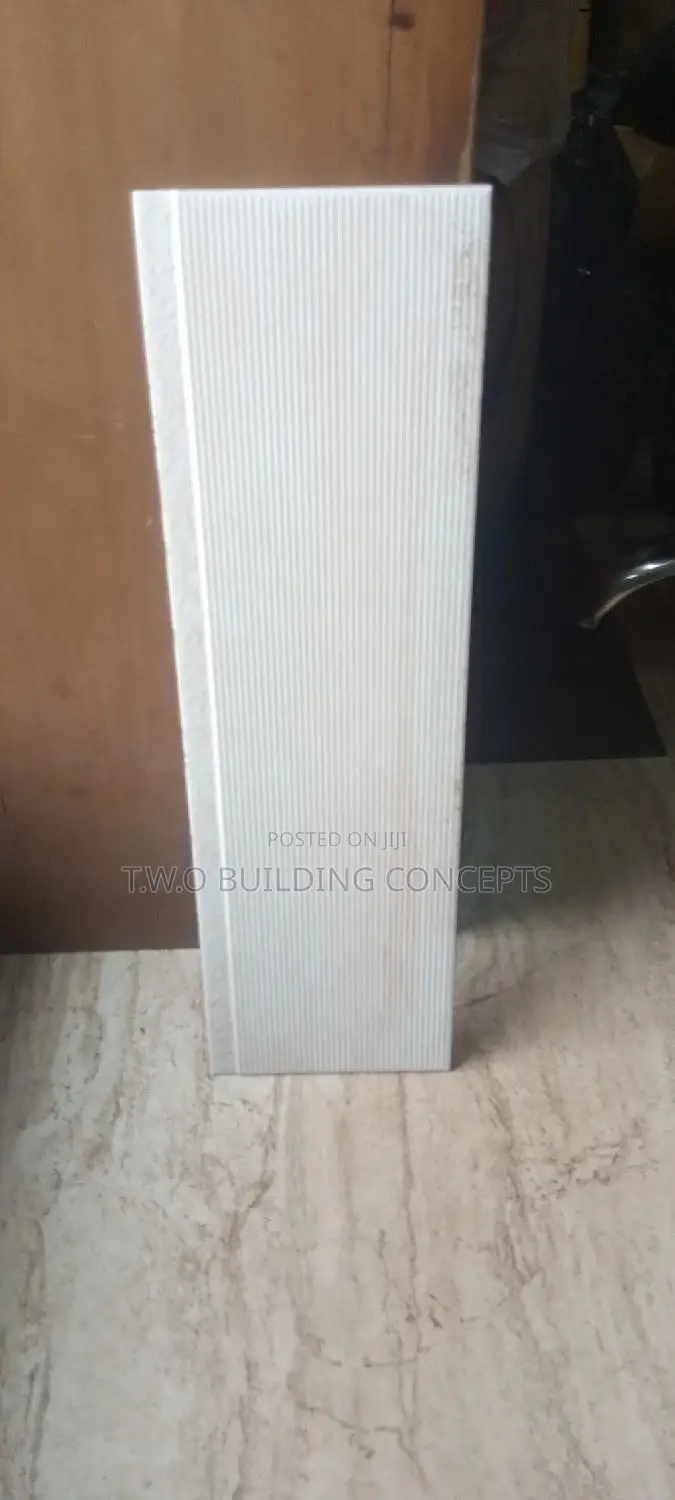 15/50 China Outside Wall