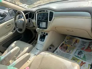 Toyota Highlander V6 AWD 2004 Black
