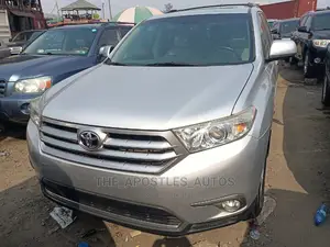 Toyota Highlander Limited 2012 Silver