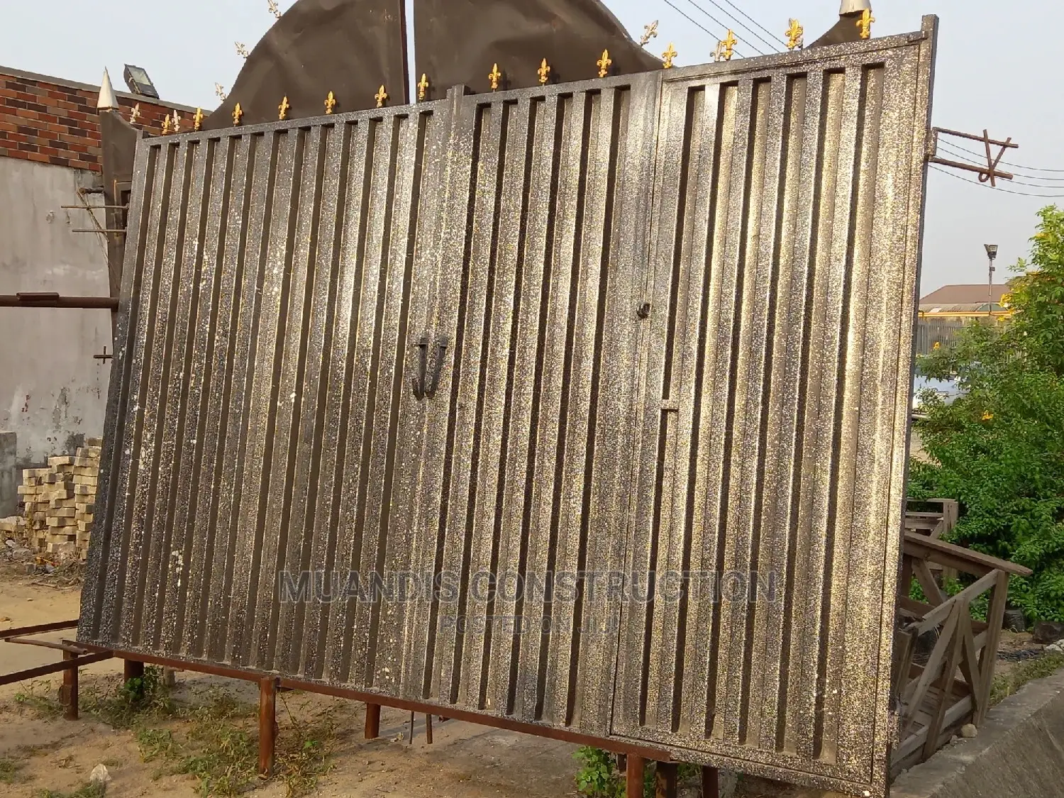 Single Gates