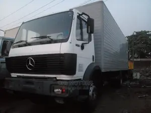 Mercedes Benz Truck 1717 10bolts 2008 White