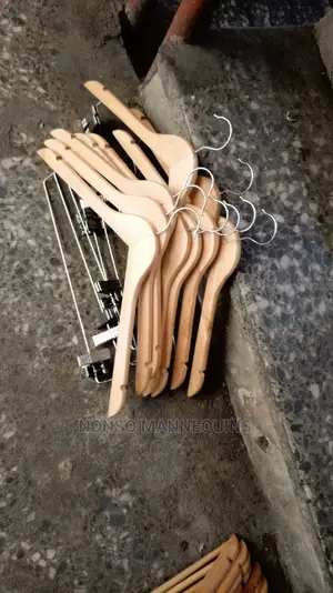 1 Bundle of Wooden Clip Hangers