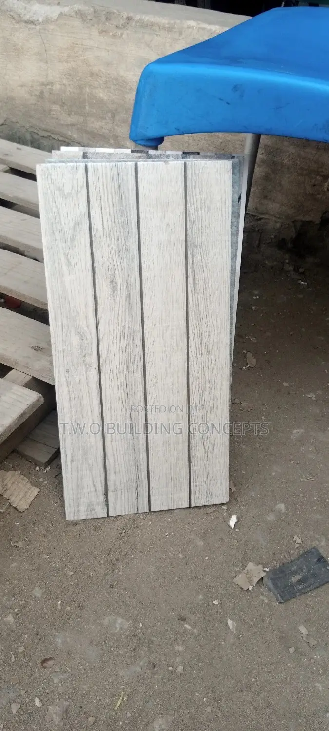 20/40 China Outside Wall