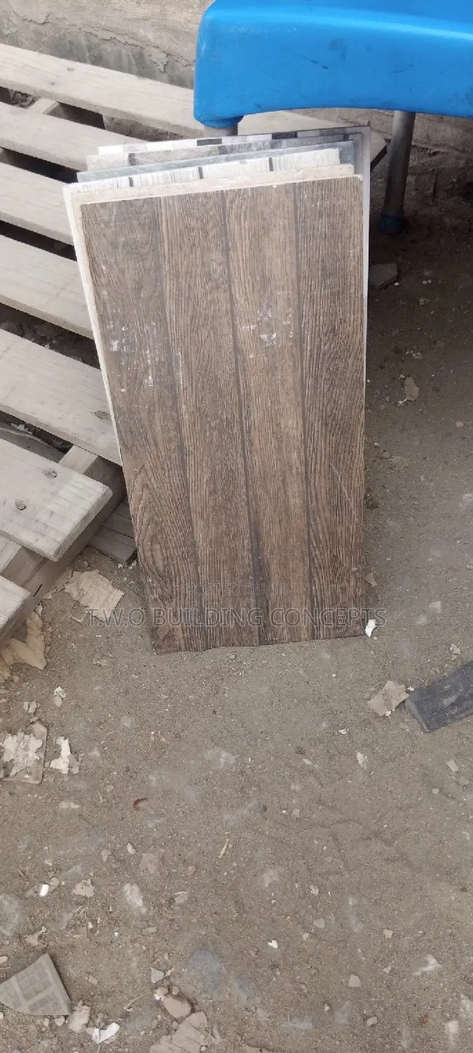 20/40 China Outside Wall