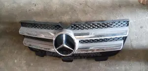 Mercedes Benz GL 550 Tokunbo Front Grille.