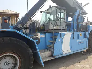 Karlmar Container Handler