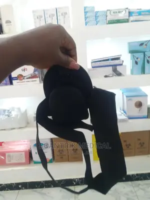 Black Scrotal Support