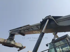 Karlmar Container Handler