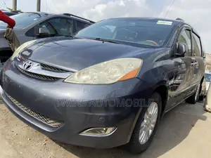 Toyota Sienna XLE Limited 4WD 2008 Gray