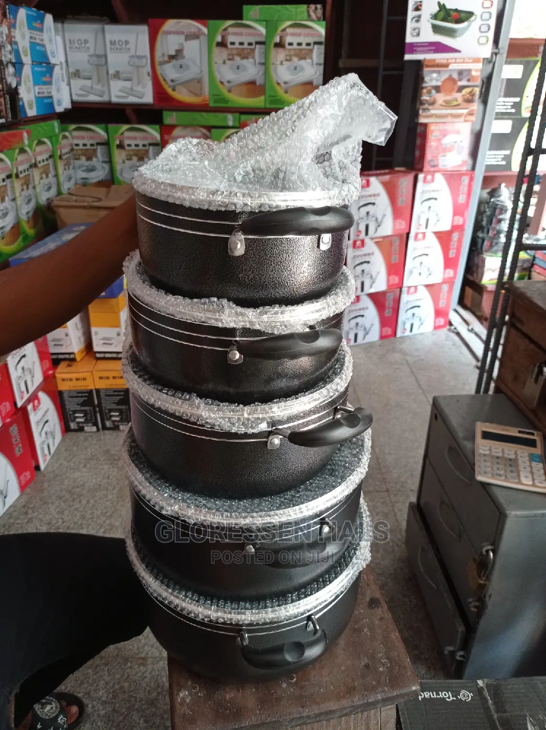 Non Stick Pots