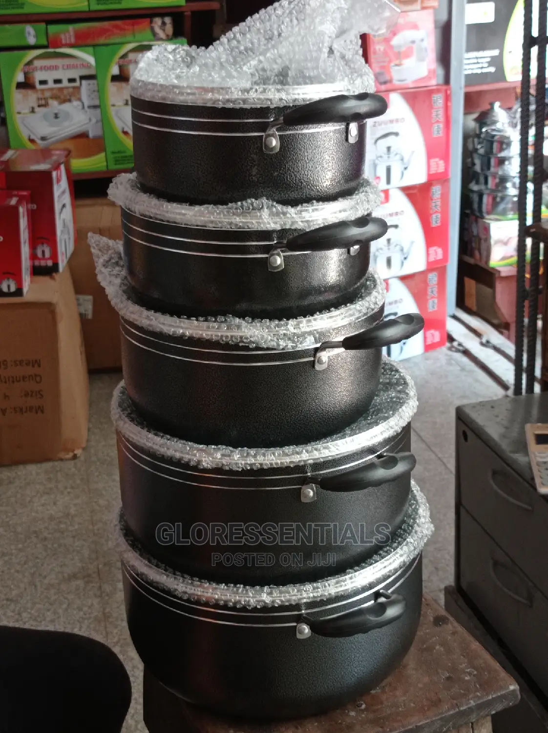 Non Stick Pots