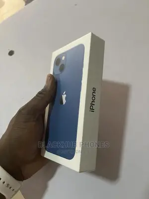 New Apple iPhone 13 128 GB Blue