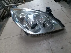 Headlamp for GM Vector