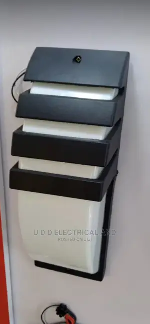 Security Outdoor Wall Bracket Lights