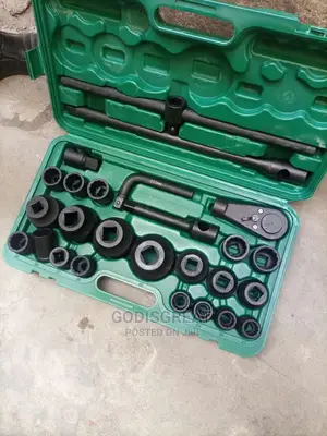 3⁄4 Sockets Set Black