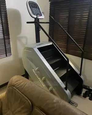 Stair Climber (Stepmill)