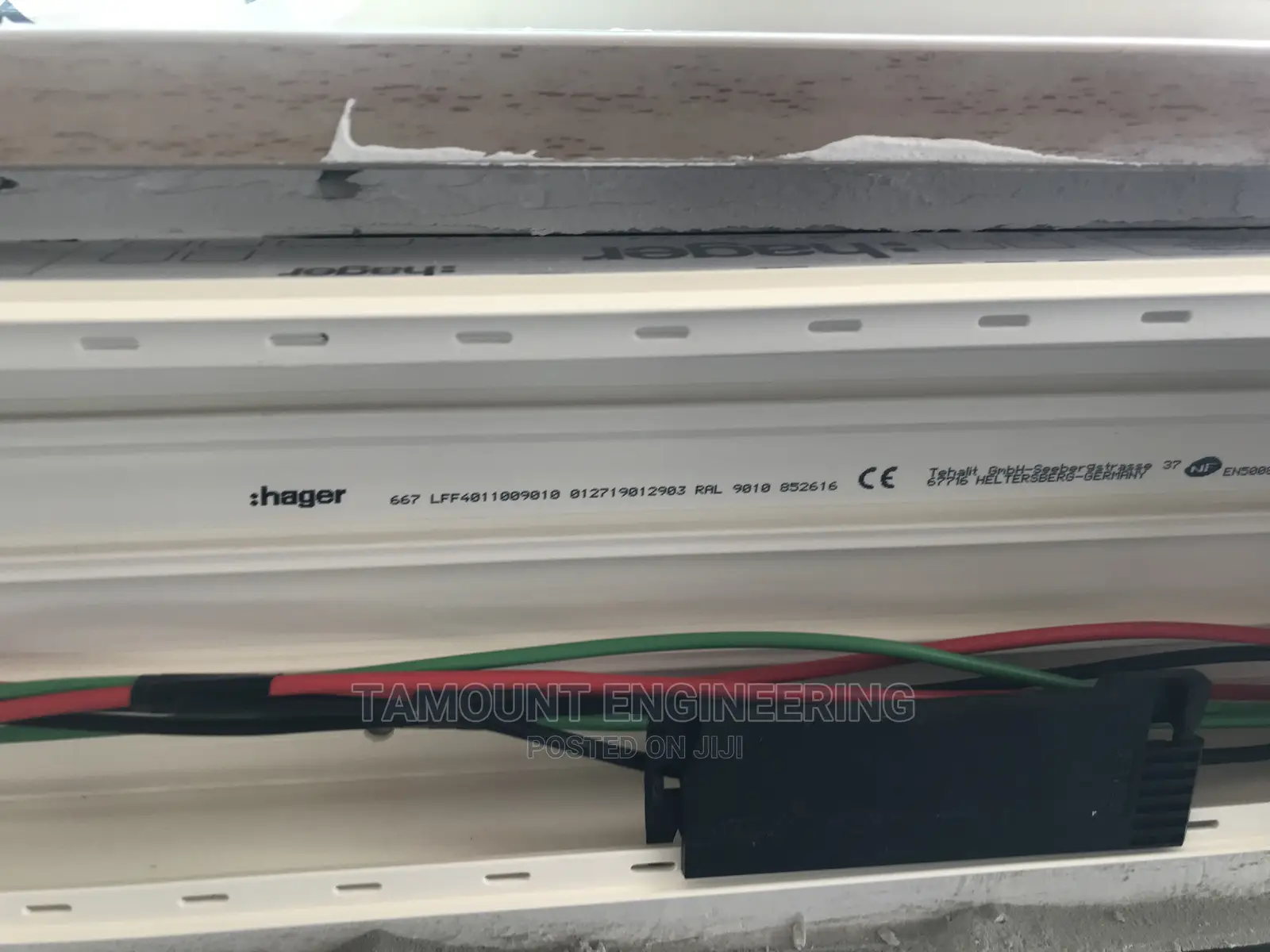 Skirting Trunking 110x40