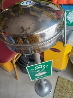 Standing Emergency Eye Wash With Cover