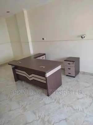 L-shape Executive Office Table/ Desk