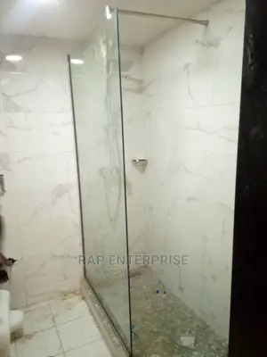 Shower Glass Cubic