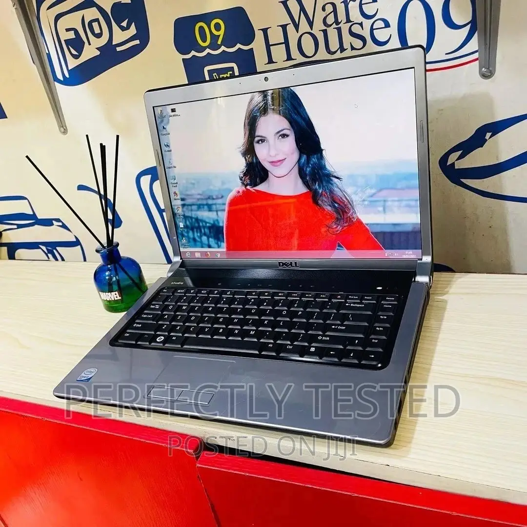 Laptop Dell Studio 17 1735 2GB Intel Core 2 Duo HDD 160GB