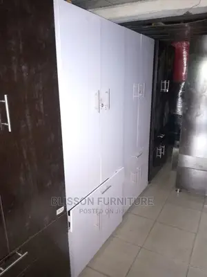 New Qaulity Wardrope