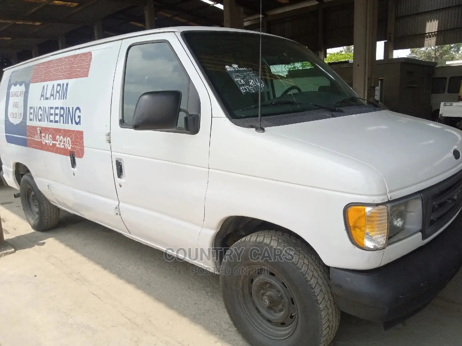 Ford E350 2006 White