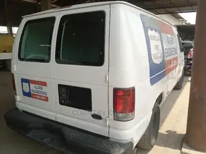 Ford E350 2006 White